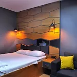 Hotel Royal Nest *