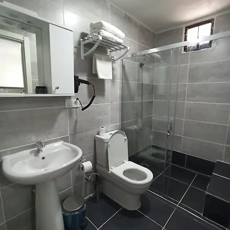 Hotell Royal Nest *